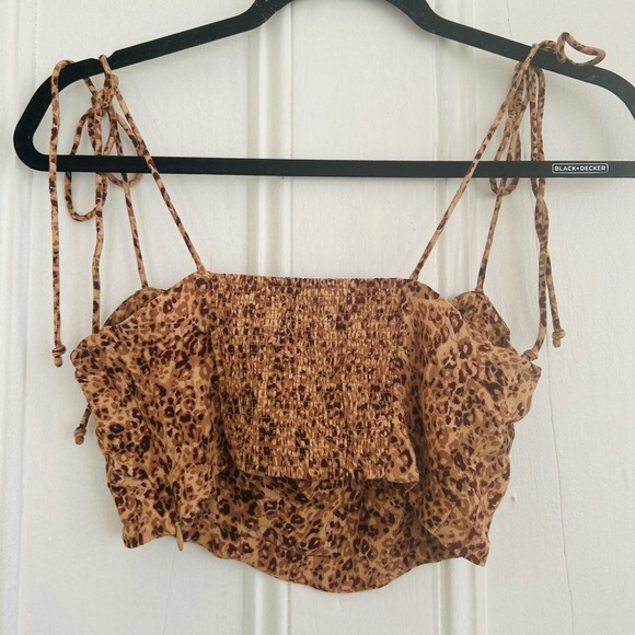 Aritzia Wilfred Penelope Crepe Camisole Tie Shoulder Crop Top - Picture 3 of 3